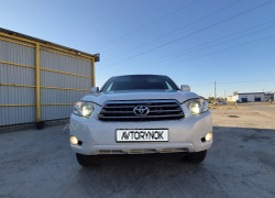 Toyota Highlander 2010 года