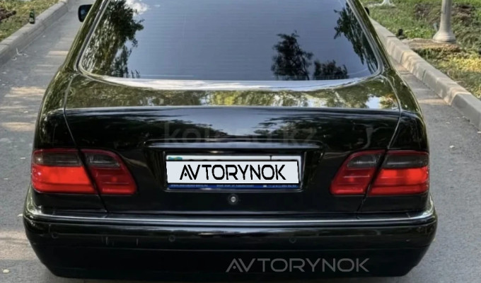 Mercedes-Benz E-Класс 1999 года