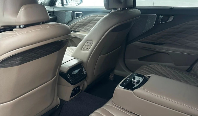 Kia K8 2023 года