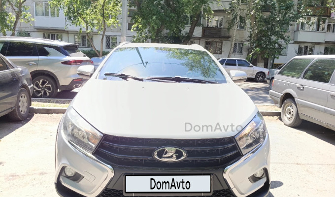 ВАЗ (Lada) Vesta SW Cross 2020 года
