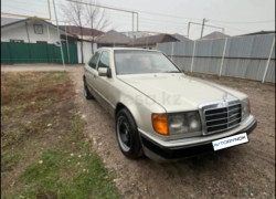 Mercedes-Benz E-Класс 1993 года