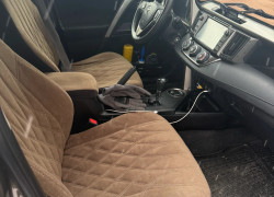 Toyota RAV4 2013 года