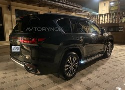 Lexus LX 2023 года