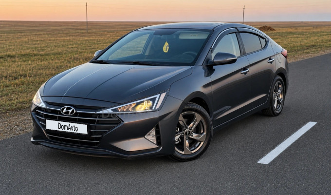 Hyundai Elantra 2020 года