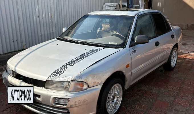 Mitsubishi Lancer 1993 года