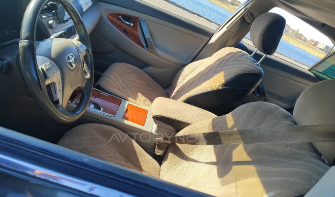 Toyota Camry 2011 года
