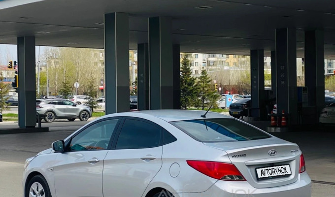 Hyundai Solaris 2014 года