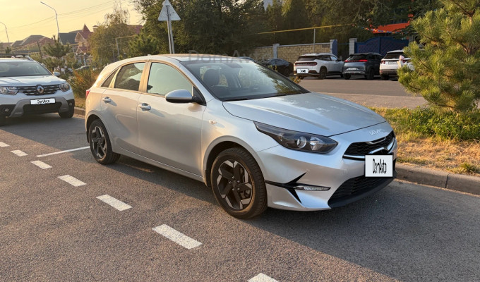 Kia Cee'd 2024 года