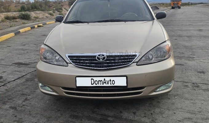 Toyota Camry 2002 года