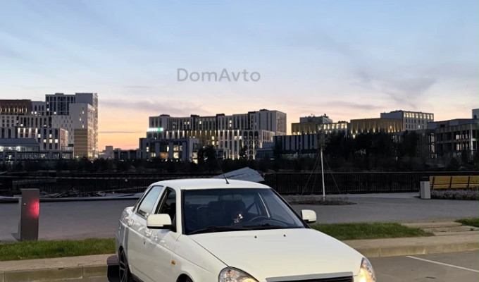 ВАЗ (Lada) Priora 2013 года