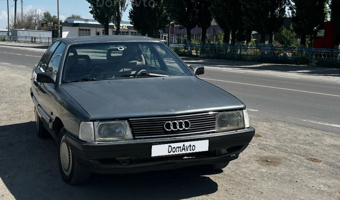 Audi 100 1987 года