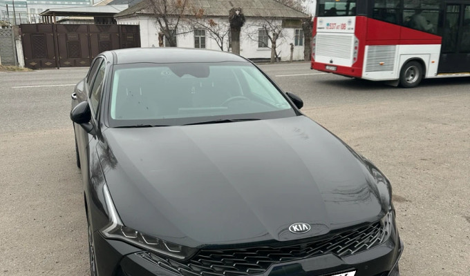 Kia K5 2020 года