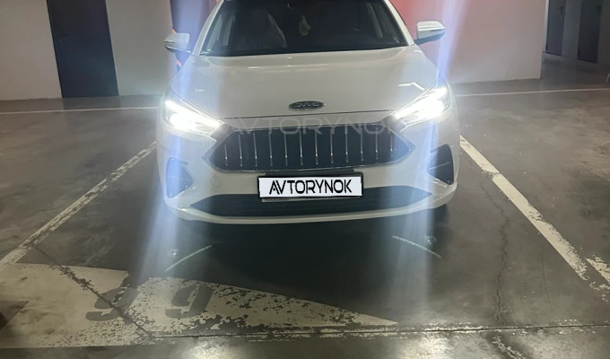 JAC J7 2022 года