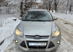 Ford Focus 2012 года