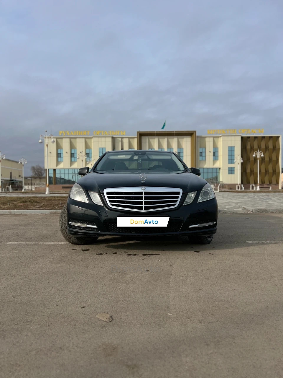 Mercedes-Benz E-Class, 2011