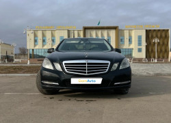 Mercedes-Benz E-Класс 2011 года