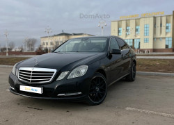 Mercedes-Benz E-Класс 2011 года
