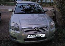 Toyota Avensis 2008 года