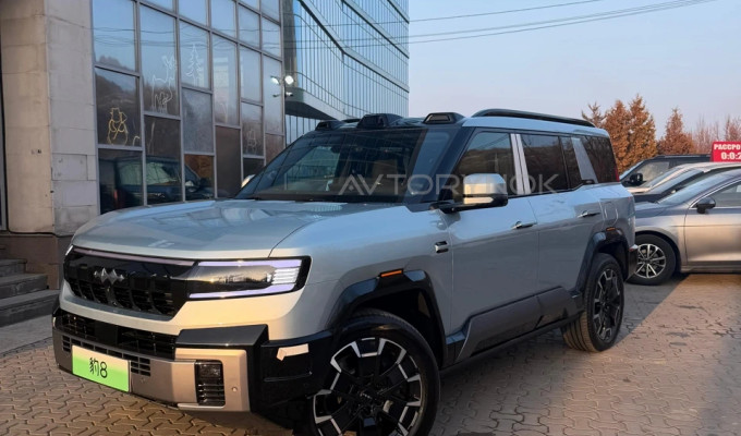 BYD FangChengBao Leopard 8 2025 года