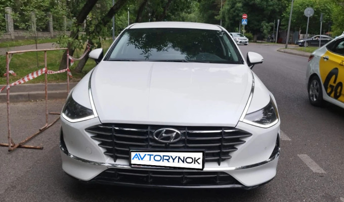 Hyundai Sonata 2022 года