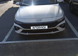 Hyundai Elantra 2024 года