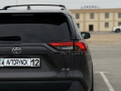 Toyota RAV4 2021 года