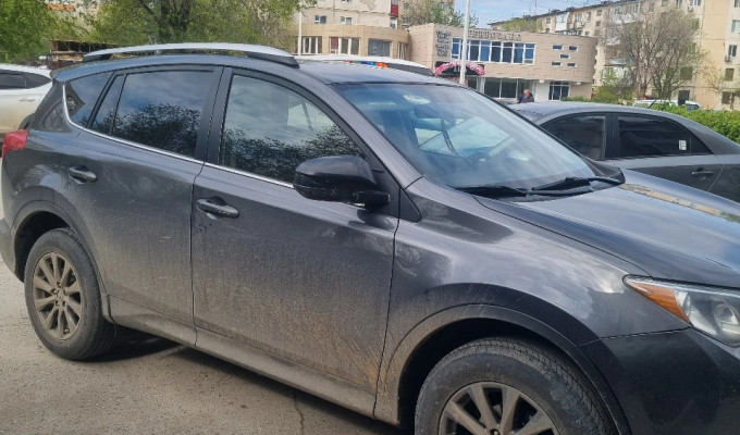 Toyota RAV4 2014 года
