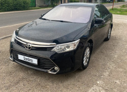 Toyota Camry 2016 года