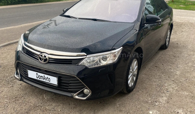 Toyota Camry 2016 года