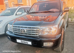 Toyota Land Cruiser 2000 года