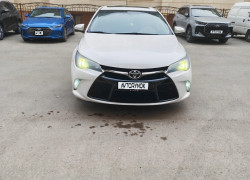 Toyota Camry 2015 года