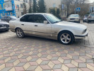 BMW 5 серия 1990 года