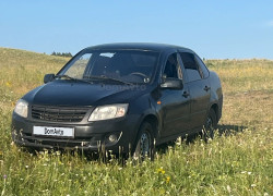 ВАЗ (Lada) Granta 2013 года