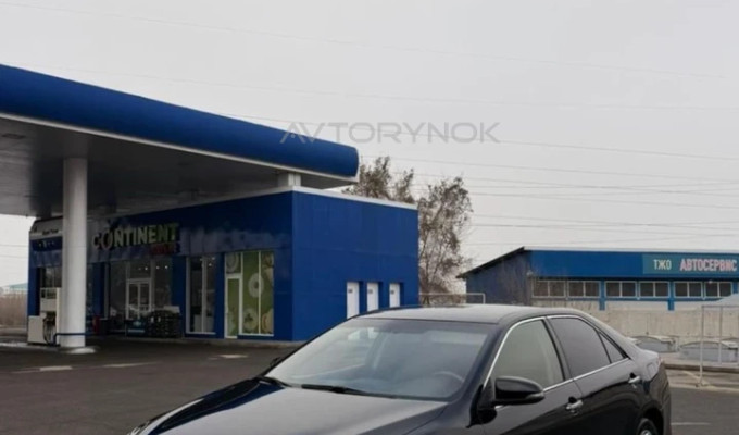 Toyota Camry 2012 года