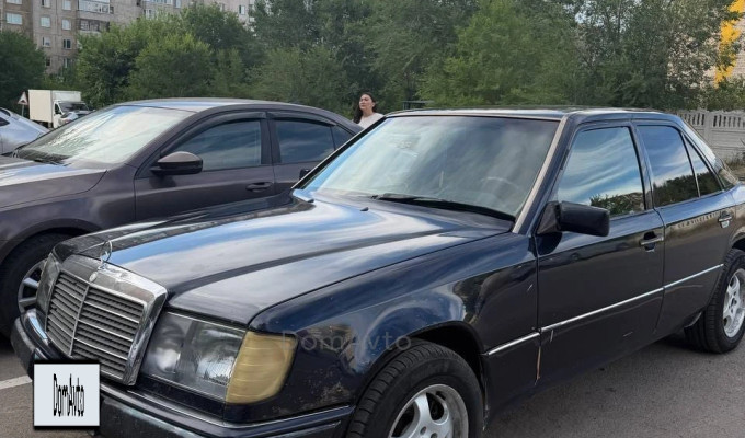 Mercedes-Benz E-Класс 1990 года