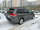 Toyota Sienna 2012 года