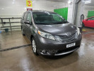 Toyota Sienna 2012 года