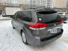 Toyota Sienna 2012 года