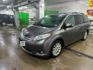 Toyota Sienna 2012 года