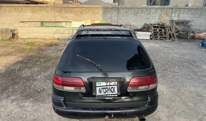 Toyota Caldina 1996 года