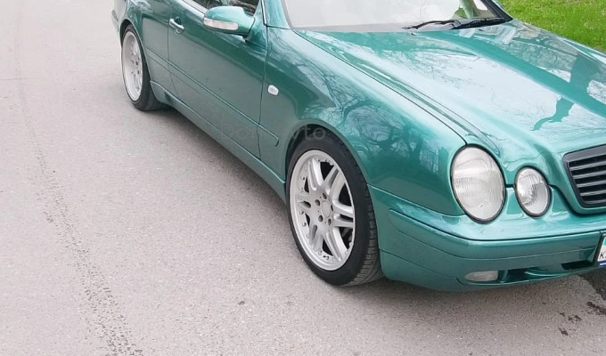 Mercedes-Benz E-Класс 1998 года