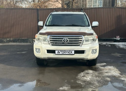Toyota Land Cruiser 2012 года