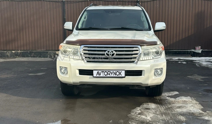 Toyota Land Cruiser 2012 года