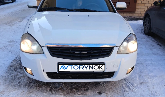 ВАЗ (Lada) Priora 2013 года