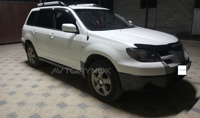 Mitsubishi Outlander 2003 года