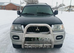 Mitsubishi Montero Sport 2000 года