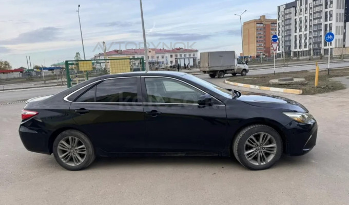 Toyota Camry 2015 года
