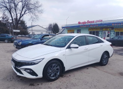 Hyundai Elantra 2025 года