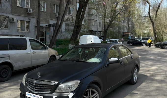 Mercedes-Benz C-Класс 2008 года