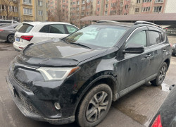 Toyota RAV4 2017 года
